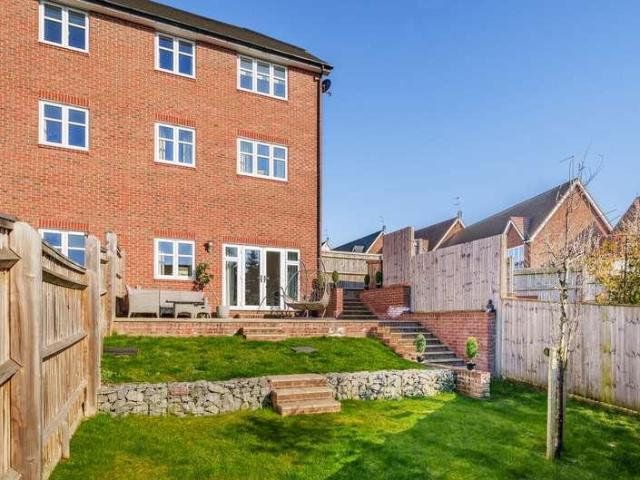 House for sale in Pachesham Park, Surrey