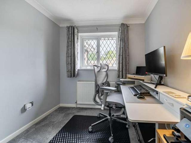 House for sale in Temple Park, Binfield