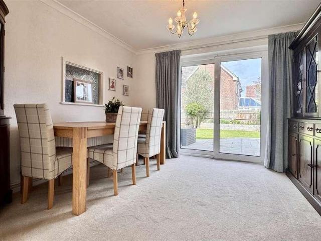 House for sale in Chipping Hill, Essex