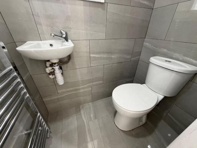 House for sale in Frizinghall, West Yorkshire