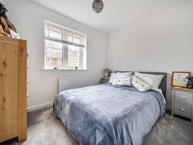 House for sale in Fole, Surrey