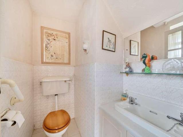 House for sale in Batchworth