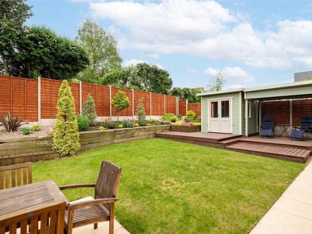 House for sale in Elmfield, Leicestershire