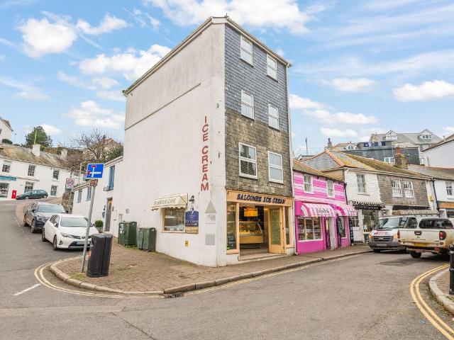 House for sale in Strode, Devon