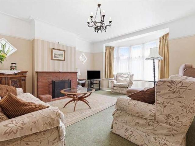 House for sale in Alton Barnes, Essex