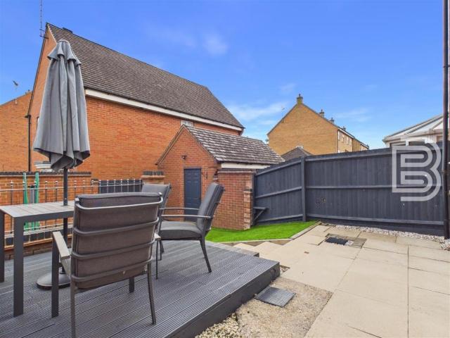 House for sale in Newton, New Bilton