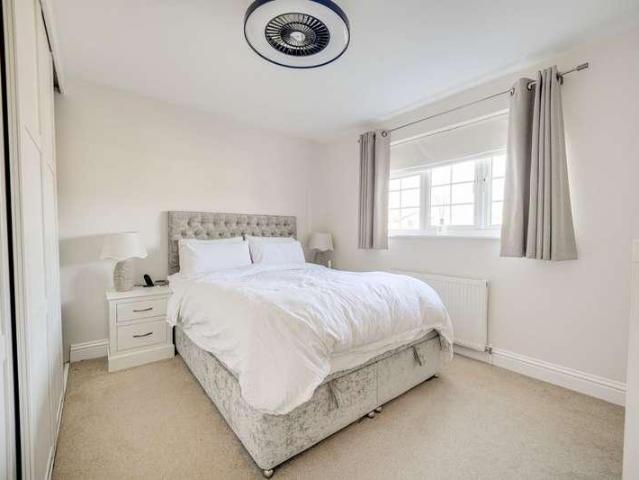 House for sale in Leighton-Linslade, Linslade