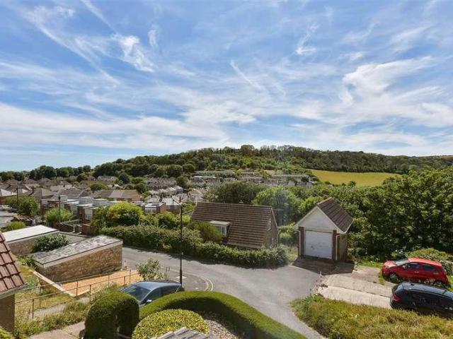 House for sale in Lowtherville, Ventnor