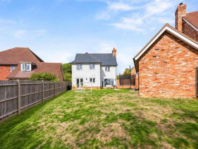 House for sale in Perryfields, West Sussex