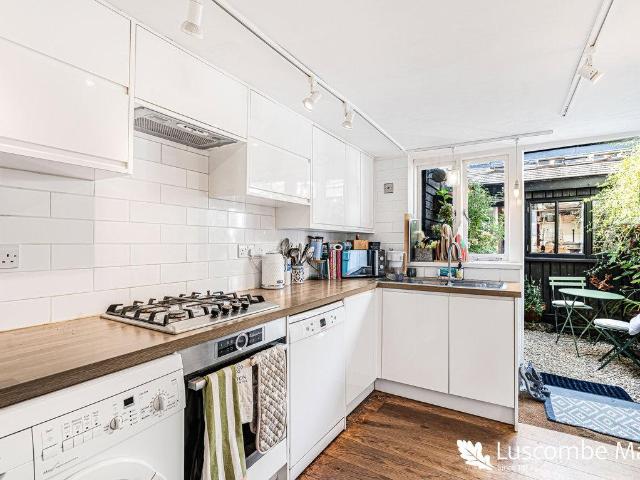 House for sale in Dolbeare, Teignbridge
