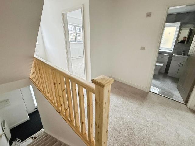 House for sale in Frizinghall, West Yorkshire