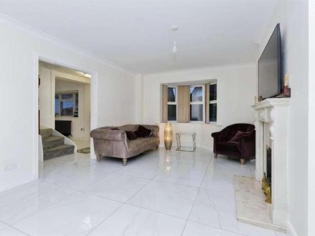 House for sale in Humberstone, Old Wharf