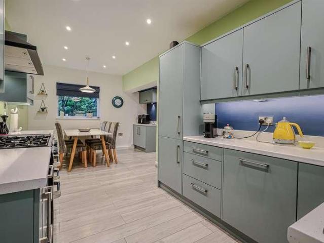 House for sale in Gedling, East Midlands