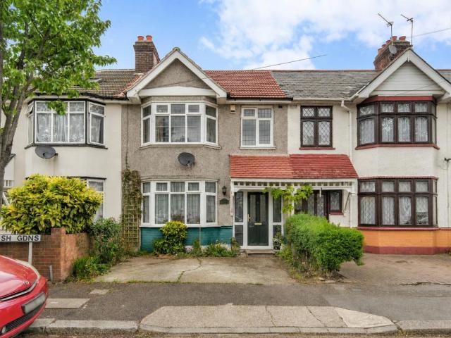 House for sale in Marks Gate, Greater London