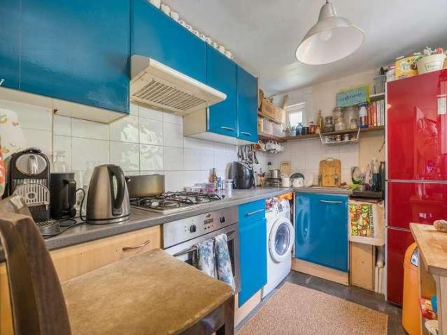 House for sale in London Borough of Lewisham, New Cross
