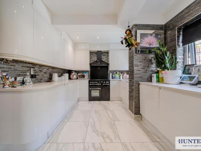 House for sale in Plumstead, Greater London