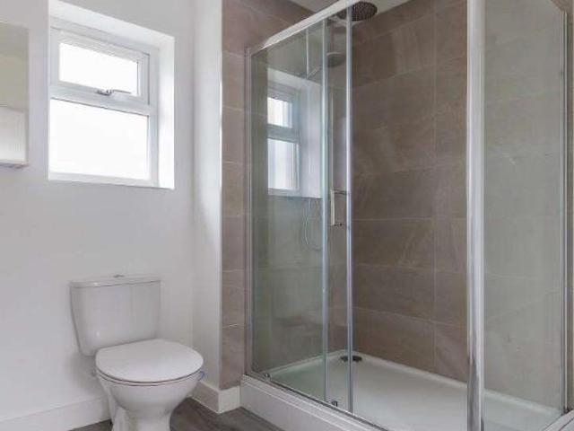 House for sale in Maesycwmmer, Wales