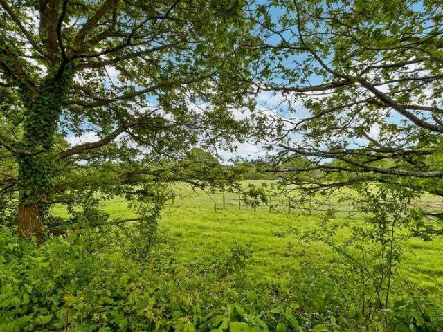 House for sale in Horsham, West Sussex