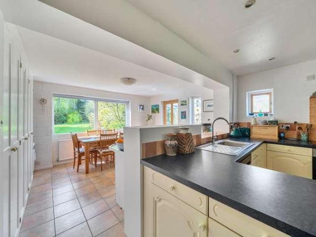 House for sale in Evershot, Oxfordshire