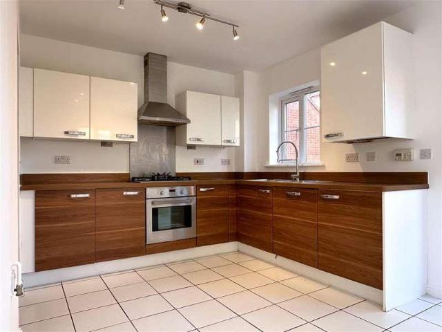 House for sale in Alverton, East Midlands