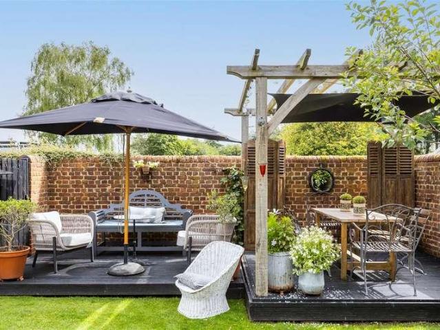 House for sale in Piltdown, Cross In Hand
