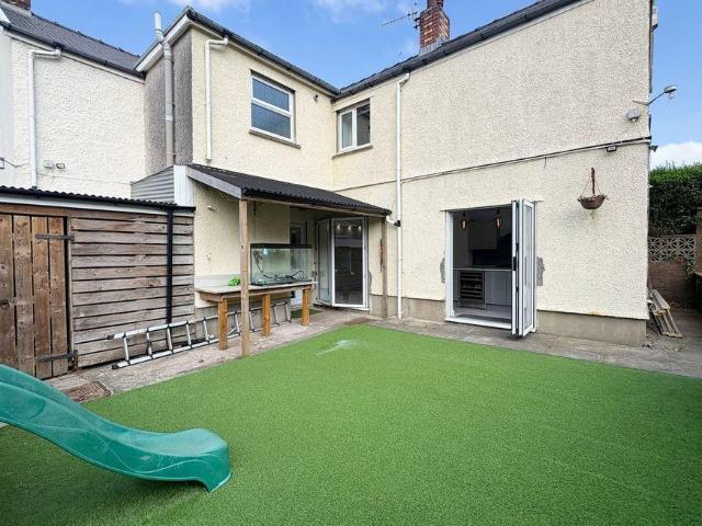 House for sale in Blaenhonddan, Aberdulais