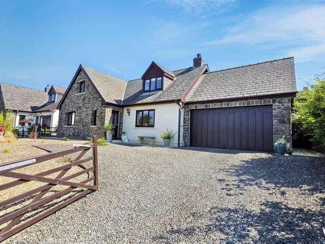 House for sale in Penparc, Trefin