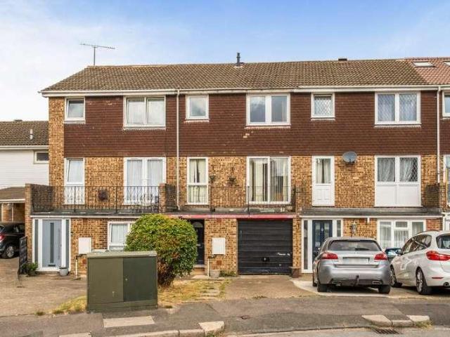 House for sale in Beecroft, Dunstable
