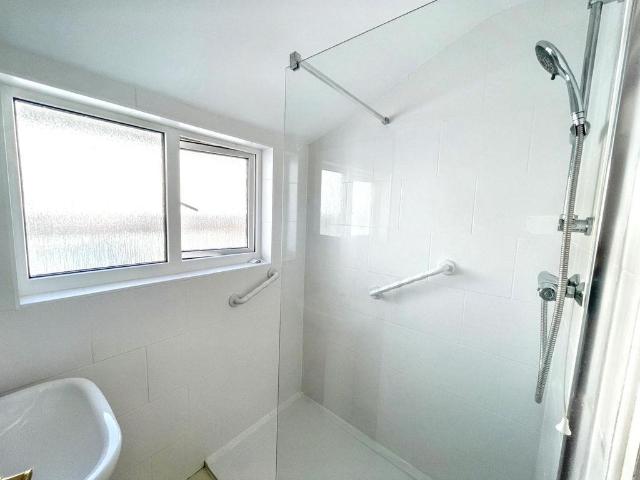 House for sale in Round Hill, Brighton & Hove
