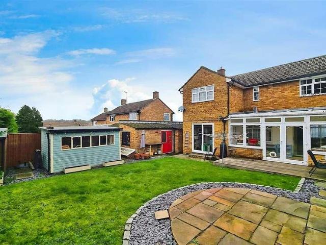 House for sale in Pouchen End, Hertfordshire