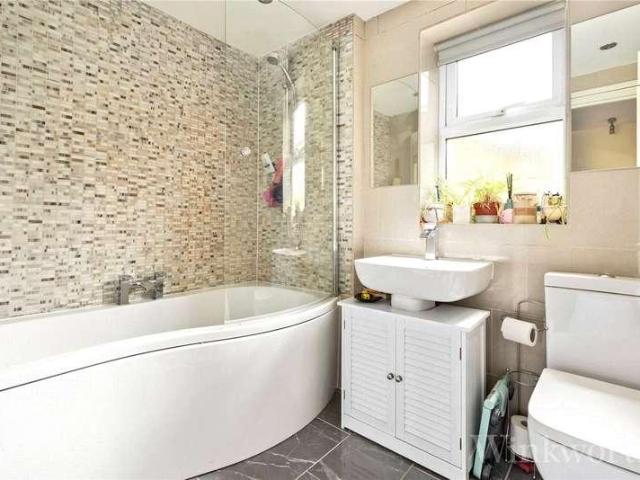 House for sale in Peckham, Greater London