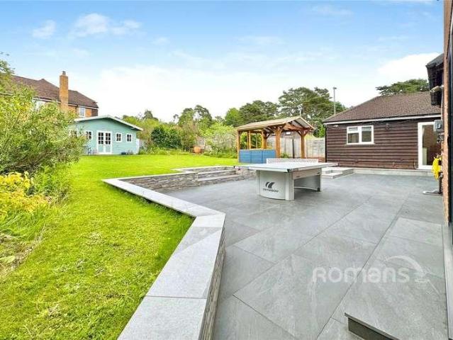 House for sale in Little Sandhurst