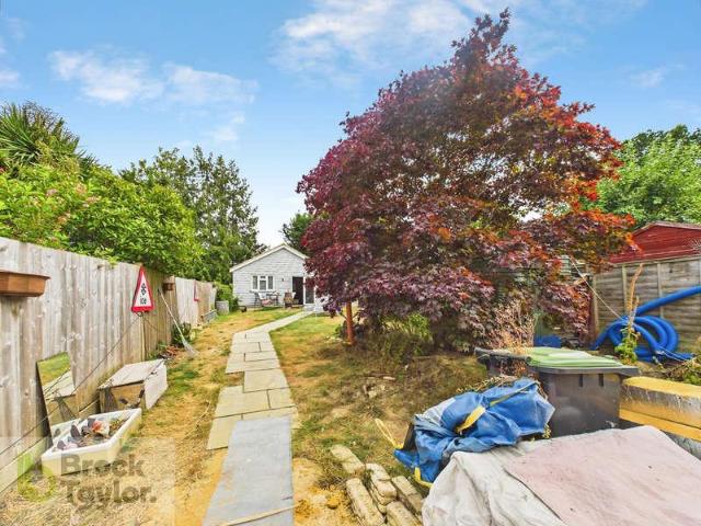 House for sale in Perryfields, West Sussex