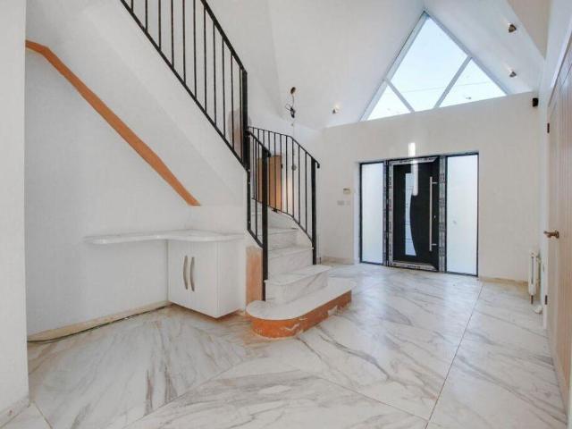 House for sale in Kennington Lees, Bridgefield