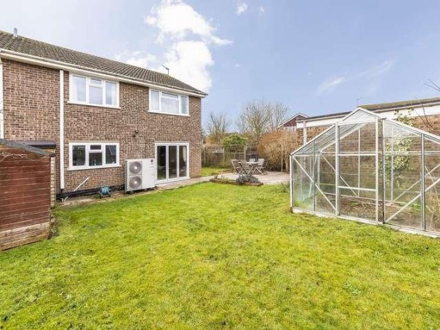 House for sale in Caldecott, Dromore