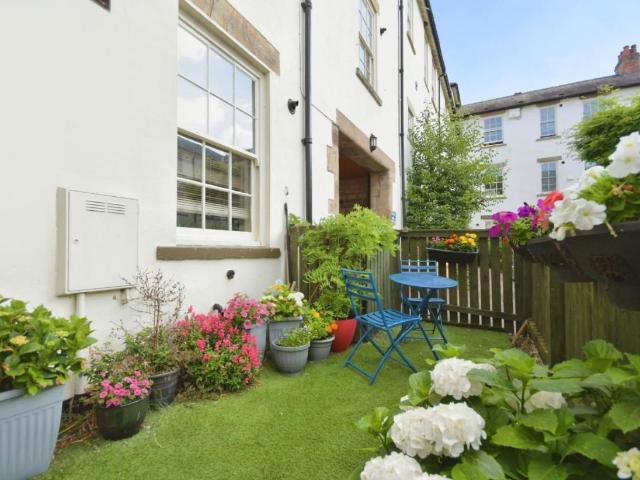 House for sale in Loundsley Green, East Midlands