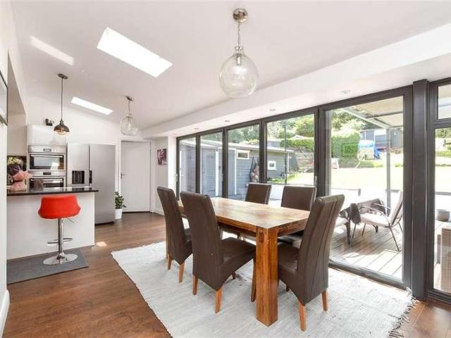 House for sale in London Borough of Croydon, Kenley