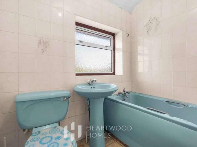House for sale in Napsbury Park, Five Acres