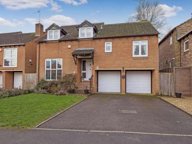 House for sale in Fishery, Maidenhead