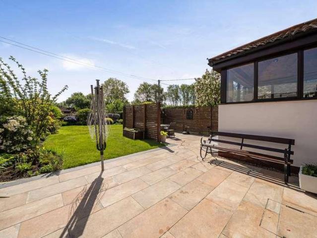 House for sale in Woolstrop, Gloucester