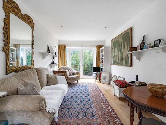 House for sale in Wrecclesham, Fole