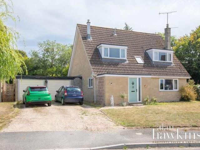 House for sale in Broad Town