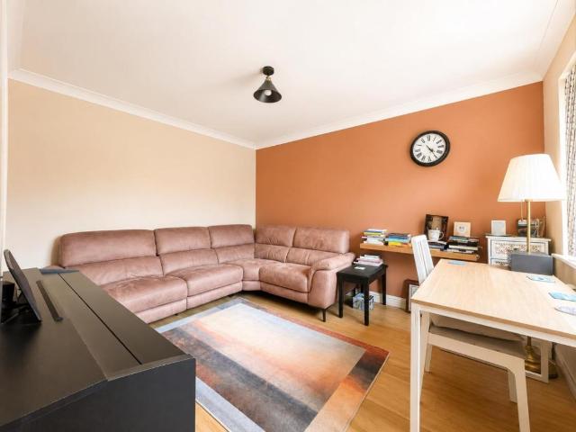 House for sale in Orchard Heights, Bridgefield
