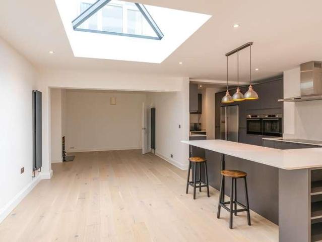 House for sale in Highfield, The Slade