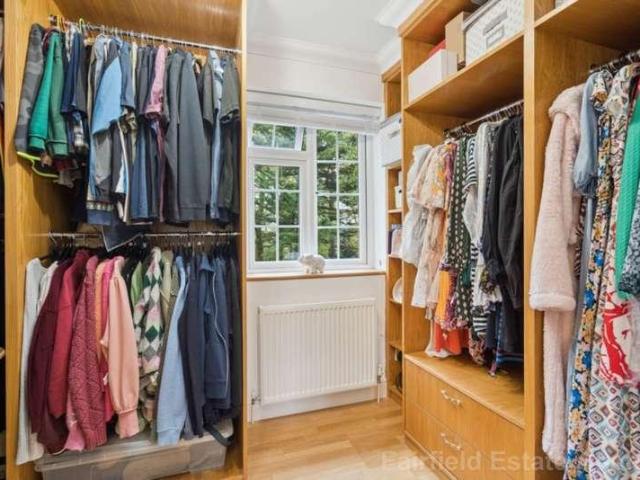 House for sale in South Oxhey, Batchworth