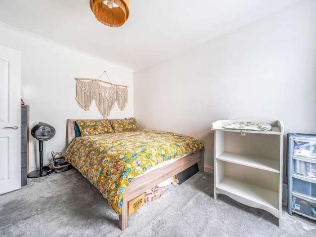 House for sale in Yiewsley, Greater London