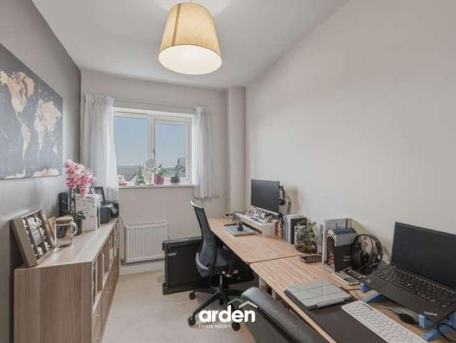 House for sale in Bromsgrove, Worcestershire