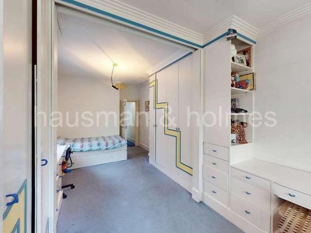 House for sale in London Borough of Barnet, Greater London