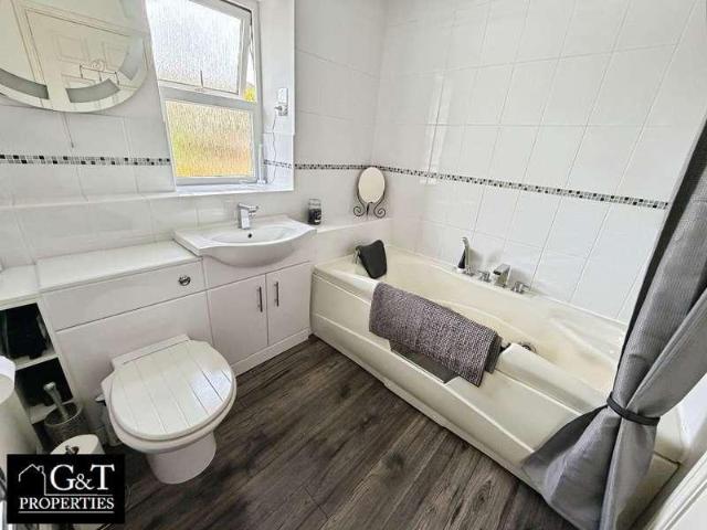House for sale in Shaver's End, West Midlands