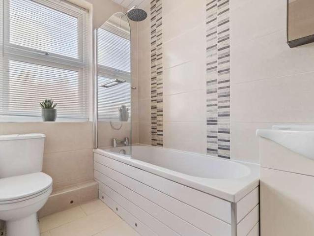 House for sale in Wilderspool, Warrington